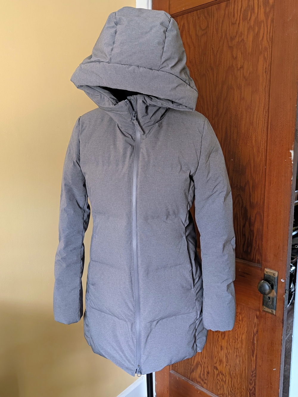 Uniqlo Women's Hooded Puffer Coat - Gray